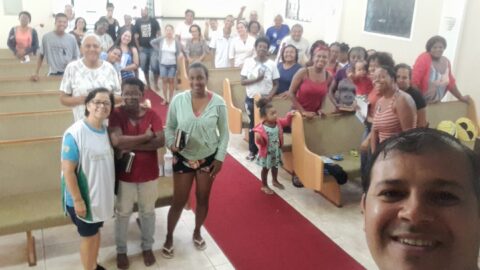 Famílias são atendidas em projeto social na região metropolitana do RJ