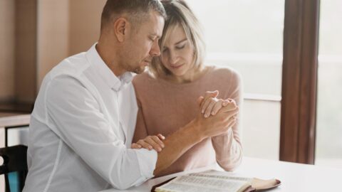 Projeto Casais de Esperança une cônjuges para evangelizar outras famílias