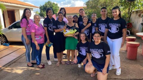 Escola Adventista de Mundo Novo e rede feminina de combate ao câncer unem-se em ação humanitária