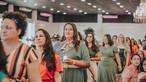 Mais de 600 mulheres participam de congresso e renovam a missão em Sergipe