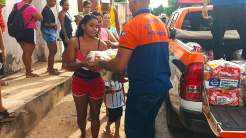 Famílias do Bairro Altos da Serra recebem cestas em projeto da Igreja Adventista em Cuiabá
