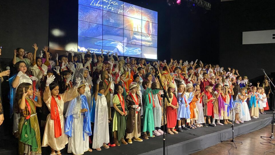 Escolas Adventistas de Belo Horizonte celebram Páscoa com cantatas emocionantes