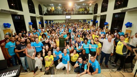Jovens adventistas comemoram dia mundial com ações missionárias