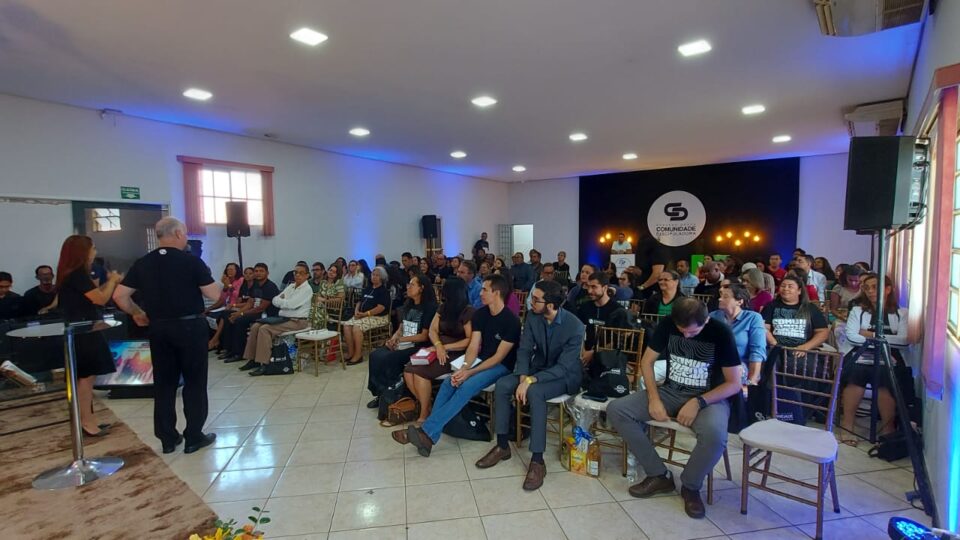 Mais de 700 líderes já foram capacitados no estado de Goiás para atuar em Pequenos Grupos
