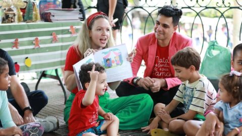 Escritora adventista lança série de livros infantis em comemoração ao Dia Mundial do Brincar