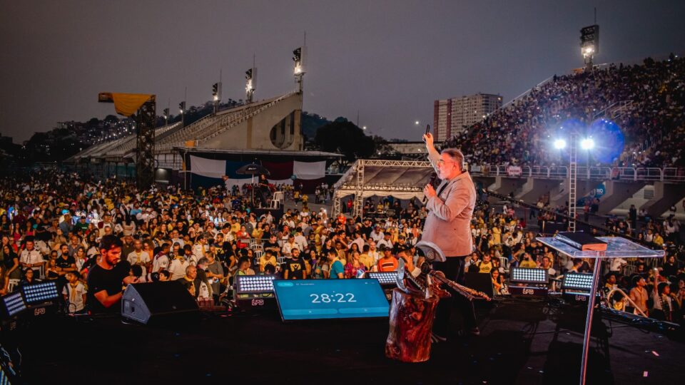 Pr. Fernando Iglesias (Foto: Josué Silva)