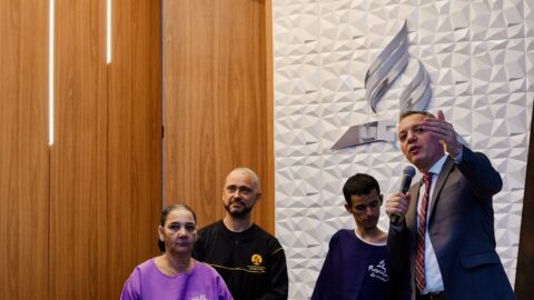 Batismos marcam início da Semana da Esperança em Linhares