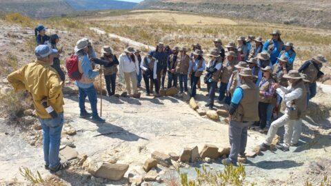 Criacionistas fazem pesquisas sobre dinossauros na Bolívia