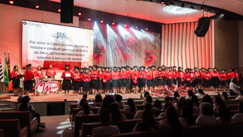 Celebração do Ministério da Mulher é marcada por formatura do curso de liderança feminina