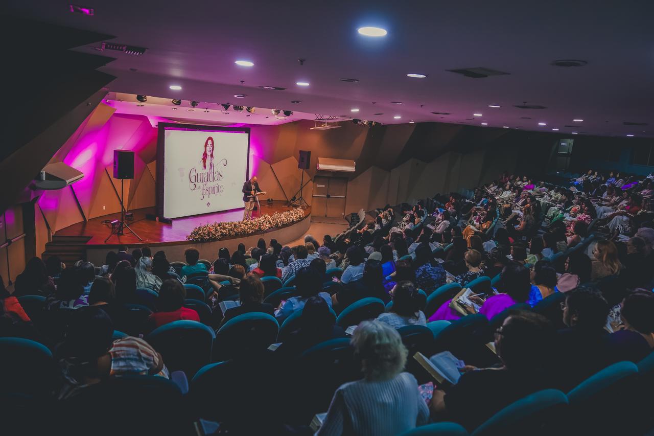 Congresso inspira mulheres a fortalecer relacionamento com Deus e viver guiadas pelo Espírito