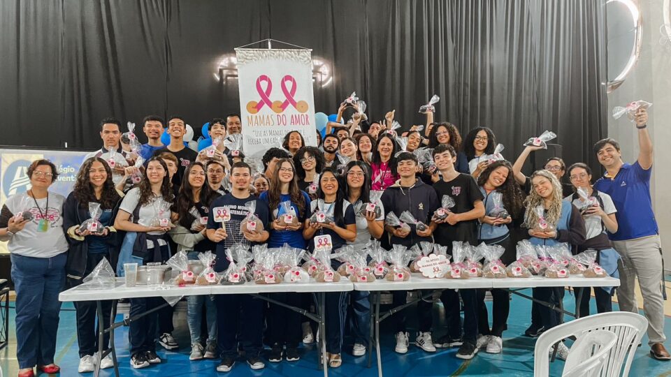 ONG Mamas do Amor visita colégio e conhece os alunos envolvidos na ajuda social (Foto: Isabella Anunciação)