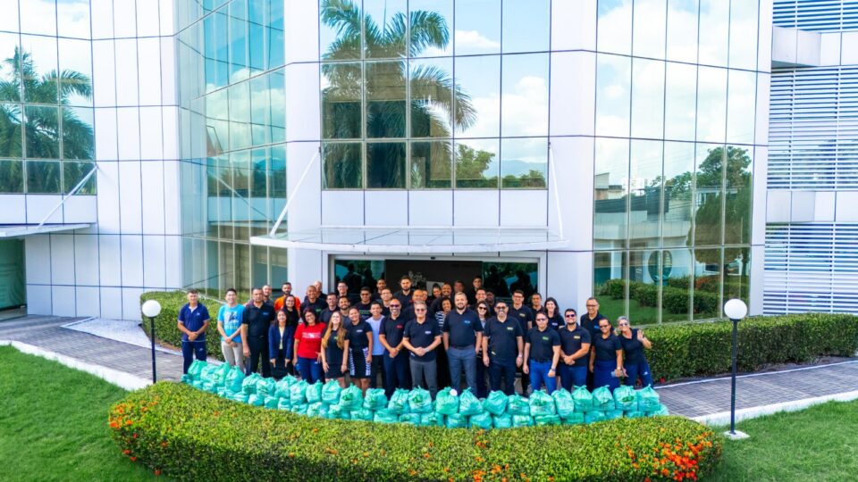 Colaboradores da Associação Rio Sul engajam em campanha do Mutirão de Natal e arrecadam mais de 29 mil toneladas de alimento (Foto: Danylo Duarte)