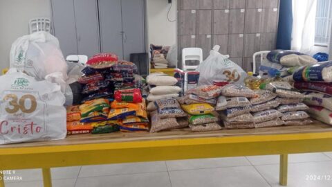 Colégio Adventista Vila Nova arrecada 1,6 toneladas de alimentos em Goiânia