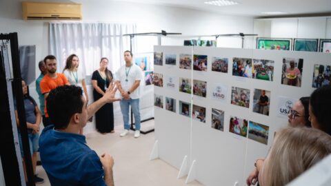 Exposição fotográfica mostra ações da ADRA Brasil junto a refugiados venezuelanos