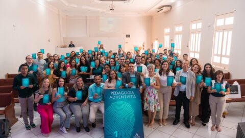 Educadores adventistas no Oeste de Minas são capacitados para iluminar mentes e corações