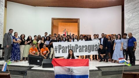 Jovem de 18 anos é enviada como missionária para o Paraguai