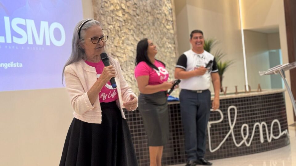 Entre os testemunhos inspiradores, a evangelista Enir Nascimento Soares, 77 anos, reforçou a importância do compromisso e do cuidado na pregação do evangelho. Com décadas de experiência na missão, ela destacou que a proclamação da mensagem deve ser feita com amor, responsabilidade e fidelidade à Palavra de Deus.