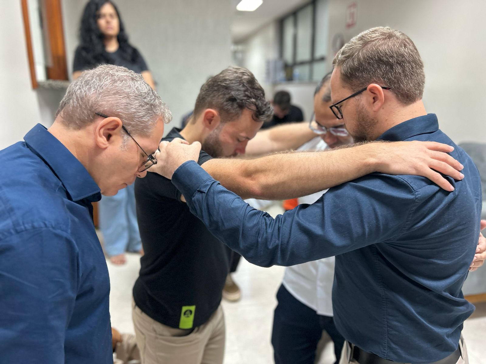 ‘Vigília do Pentecostes’ reúne líderes e colaboradores da Associação Mineira Sul  