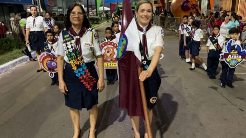 Clube de Aventureiros Pequenos Construtores participa de Desfile Cívico em Comemoração aos 61 anos de Paraíso do Tocantins