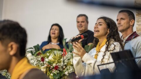 Igreja Adventista celebra por meio do batismo 630 histórias de reencontro