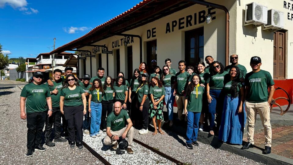 Adolescentes dedicam feriado para servir e evangelizar em comunidade do interior