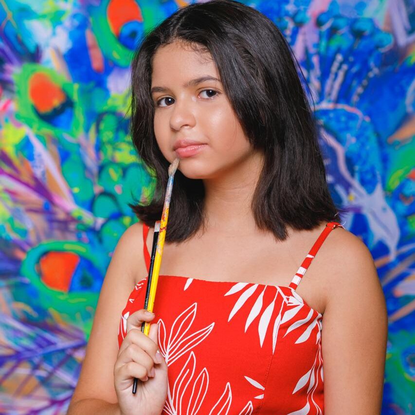 Pela segunda vez, jovem artista carioca expõe suas obras em Paris