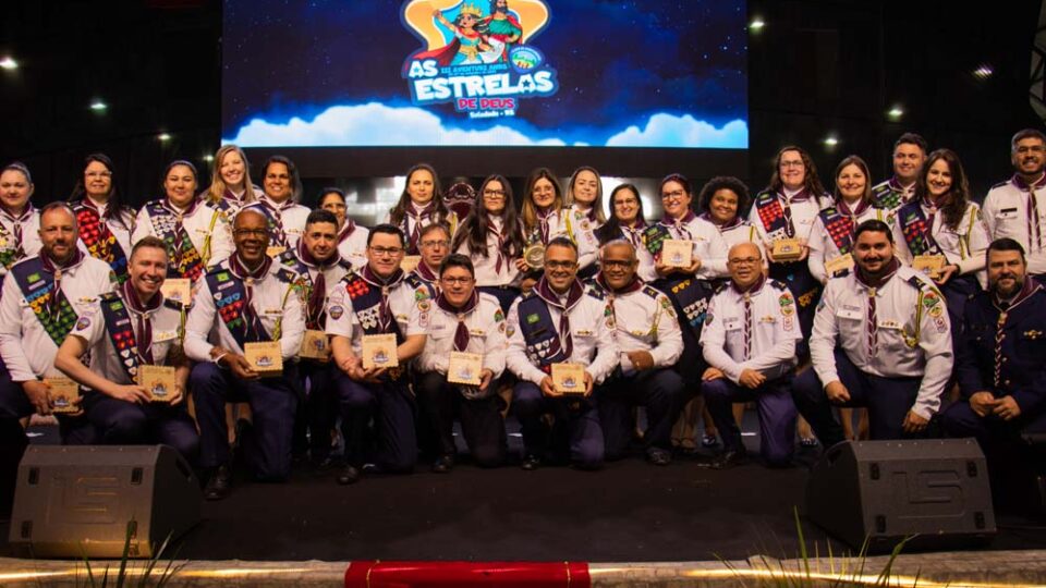 Aventuri ANRS “Estrelas de Deus”