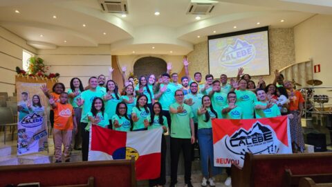 Missão Calebe inspira juventude a viver férias inesquecíveis em missão”