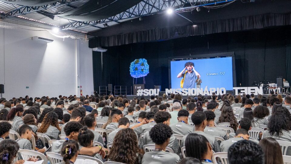 Evento mobiliza adolescentes na proclamação da mensagem de esperança. Fotos: Elvis Nascimento