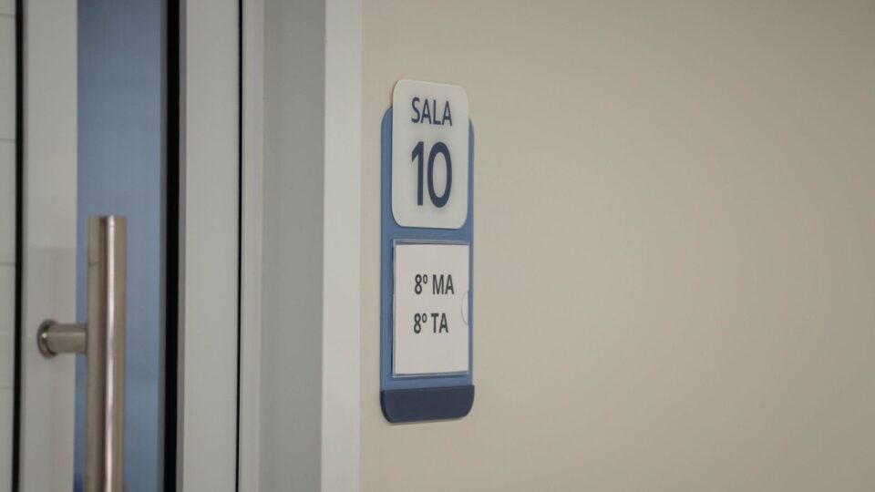 Identificação das novas salas de aula
(Foto: Matheus Amaral)