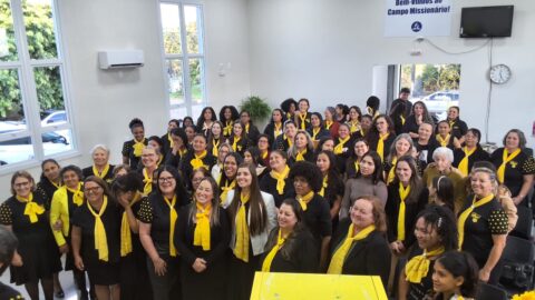 Reencontro do Projeto Mel fortalece senso missionário e realiza investidura de 35 mulheres em Nova Prata (RS)