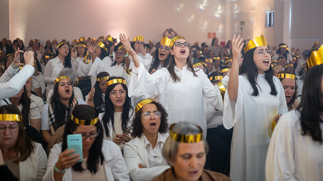 Mais de 500 mulheres participam de congresso voltado à missão e fortalecimento espiritual