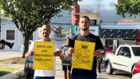 Atos Distrital reúne participantes em Almenara com ações sociais e programação musical