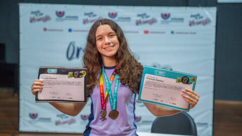 Aluna adventista conquista duas medalhas na Olimpíada Brasileira de Matemática pelo terceiro ano consecutivo