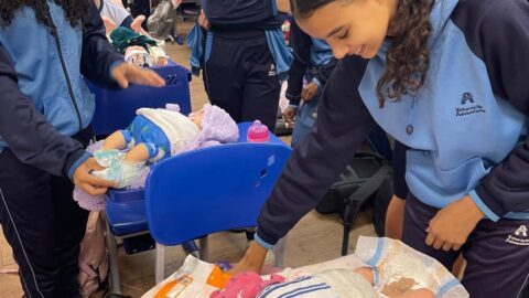 Projeto do CAF-E leva alunos dos 8º anos a refletirem sobre gravidez na adolescência