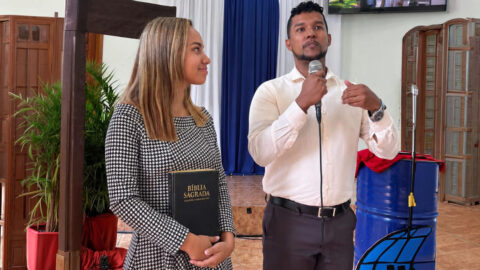 Do estudo bíblico ao altar: a história de amor que começou com uma mensagem no Instagram