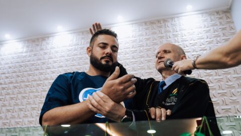 Do acidente ao batismo: um testemunho de milagre e transformação