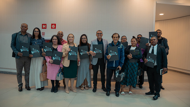 Os participantes receberam certificados em reconhecimento ao compromisso assumido com o fortalecimento das classes bíblicas na Missão Mineira Oeste (Foto: Rafael Sampaio)