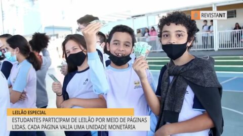 Colégio em Florianópolis incentiva leitura através de um leilão