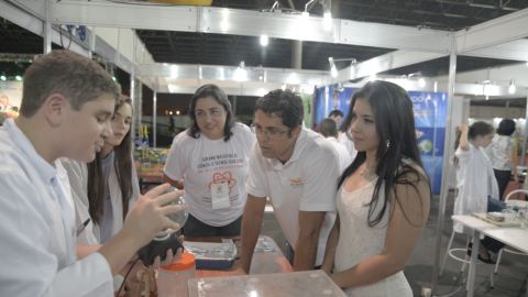 Educação Adventista participa de Feira Nacional de Ciência e Tecnologia em Brasília
