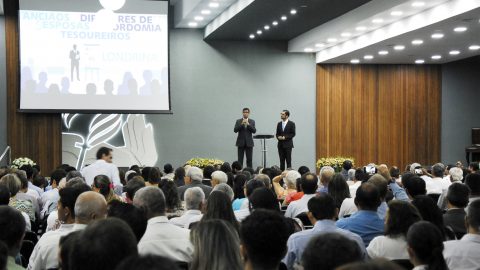 Encontros em Londrina e Maringá orientam líderes das igrejas locais