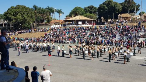 Igreja Adventista participa de desfile cívico em Betim - TV Novo Tempo