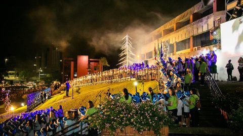 Coral de mil vozes na Prefeitura de Joinville - Ric Record