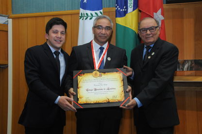Colégio Adventista de Londrina recebe Comenda Ouro Verde